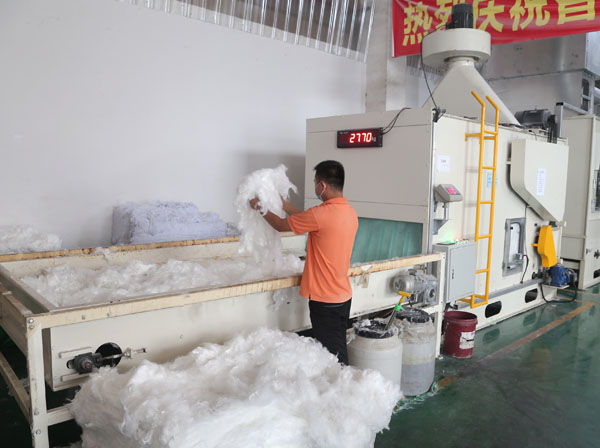 丙綸針刺無紡布廠家 丙綸針刺無紡布廠家