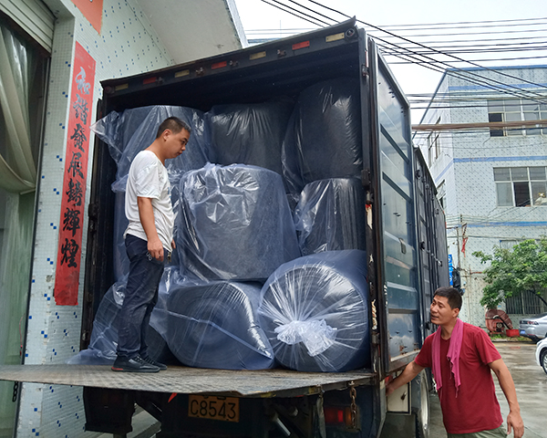 針刺無紡布工廠送貨1