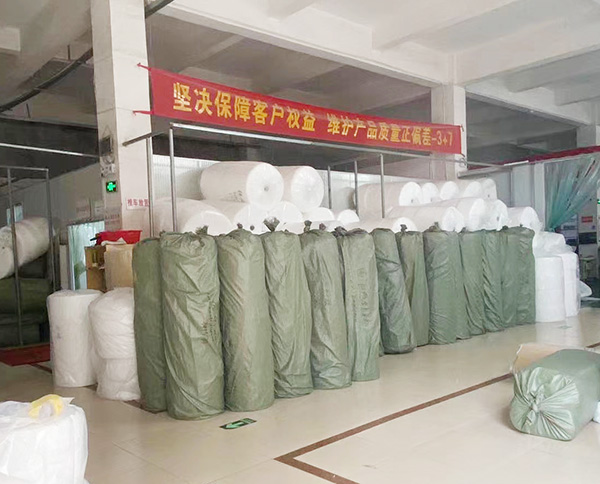 無紡布是什么材料做成的 無紡布是什么材料做成的