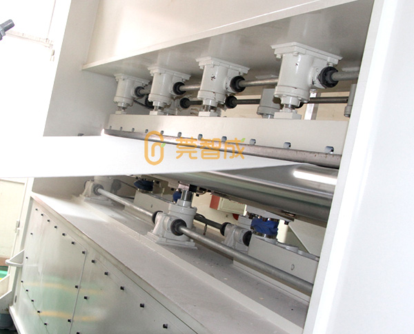 針刺無(wú)紡布設(shè)備針刺機(jī) 針刺無(wú)紡布設(shè)備針刺機(jī)