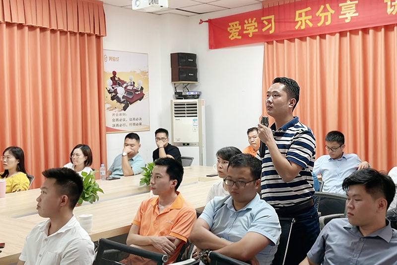 PMC部黃小龍 PMC部黃小龍