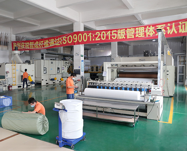 針刺無紡布工廠車間 針刺無紡布工廠車間