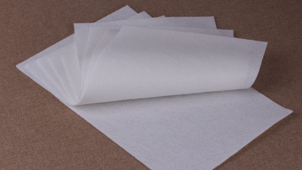 做滌綸針刺無(wú)紡布的價(jià)格是多少？