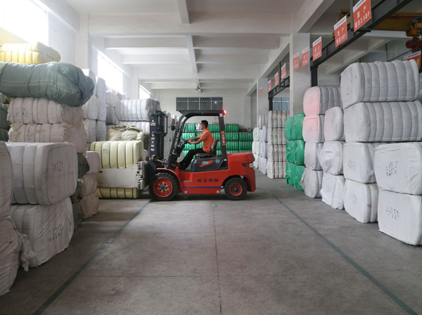 滌綸針刺氈廠家 滌綸針刺氈廠家