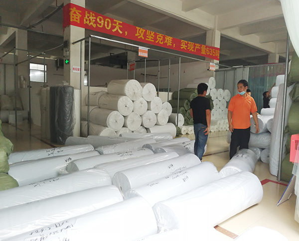 針刺無(wú)紡布出貨