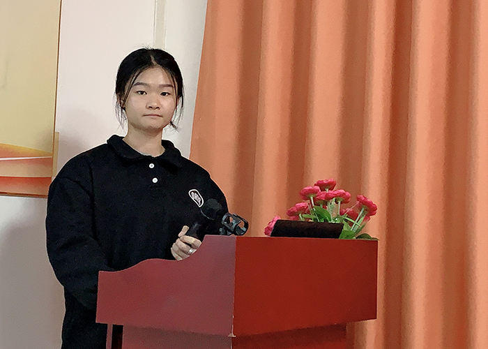 梁湘鈺帶來《寓言小古文》 梁湘鈺帶來《寓言小古文》