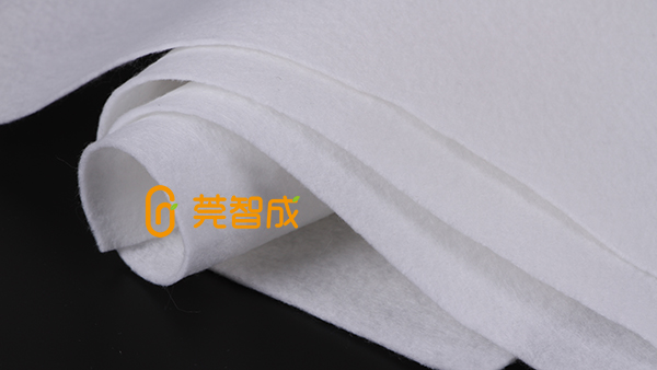 滌綸針刺無(wú)紡布的耐熱性質(zhì)