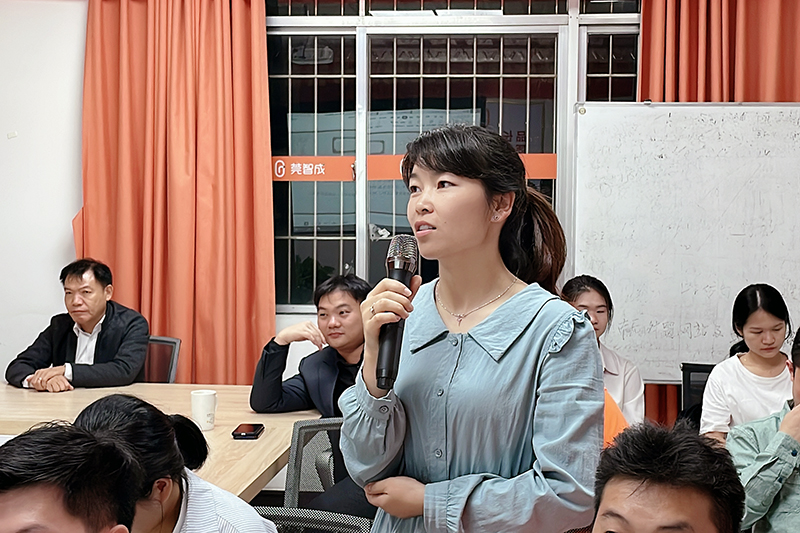 采購部劉曉燕 采購部劉曉燕